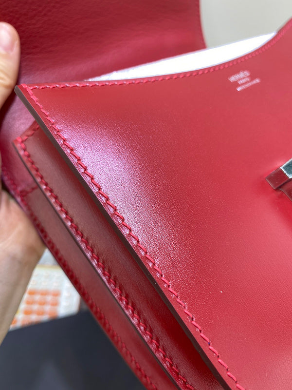 Close-up detail of timeless bag design