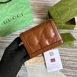 Close-up detail of crisp bag design