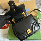 Effortless handbag styled for everyday wear