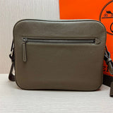  Signature everyday bag front view 19
