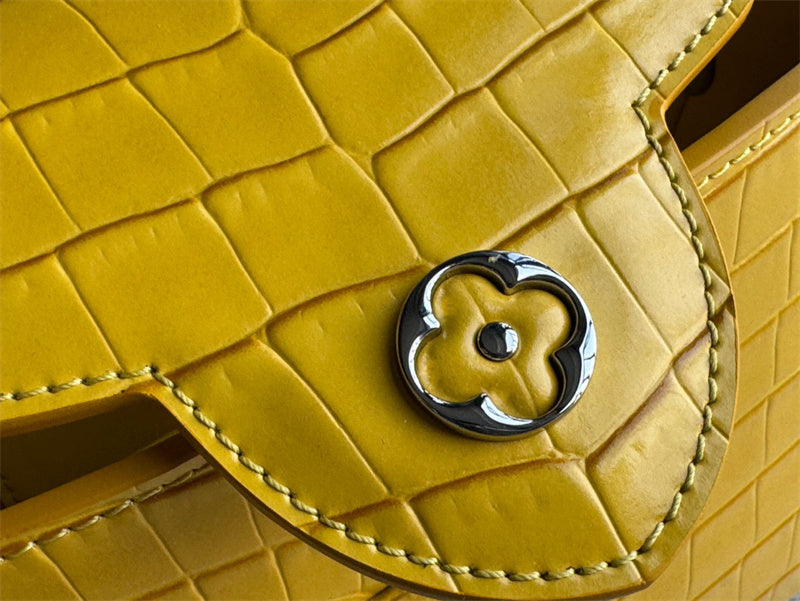  satchel interior and compartment view 9