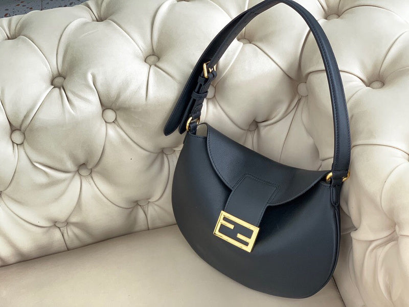 Ziva's Charm handbag – detail view (29cm*22cm*3cm)