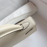 Sophisticated bag women's premium everyday handbag
