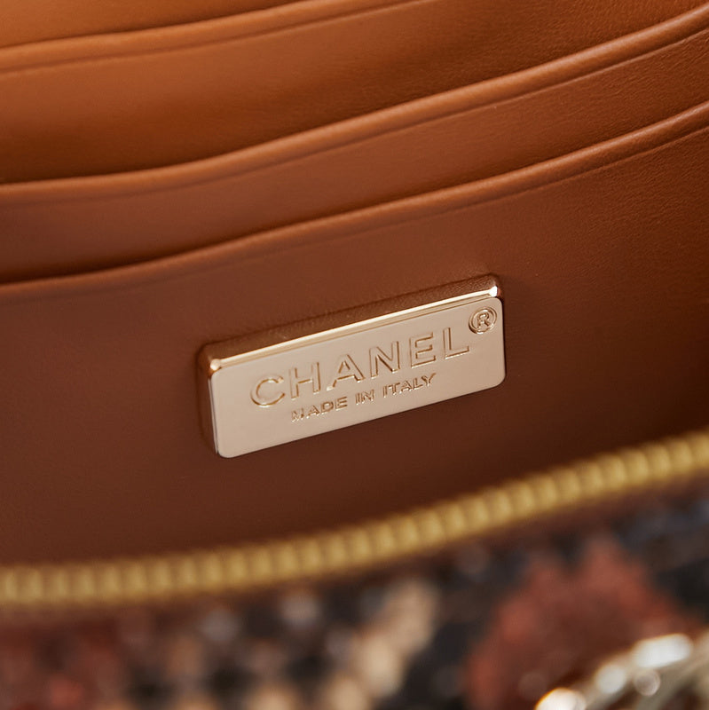 Ziva's Charm handbag – interior view (one versatile size)