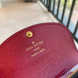 Styled lifestyle shot of sleek classic women's handbag – women's premium purse