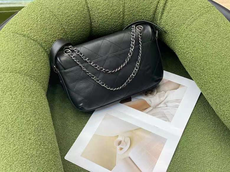  handbag, spacious everyday style, image 6