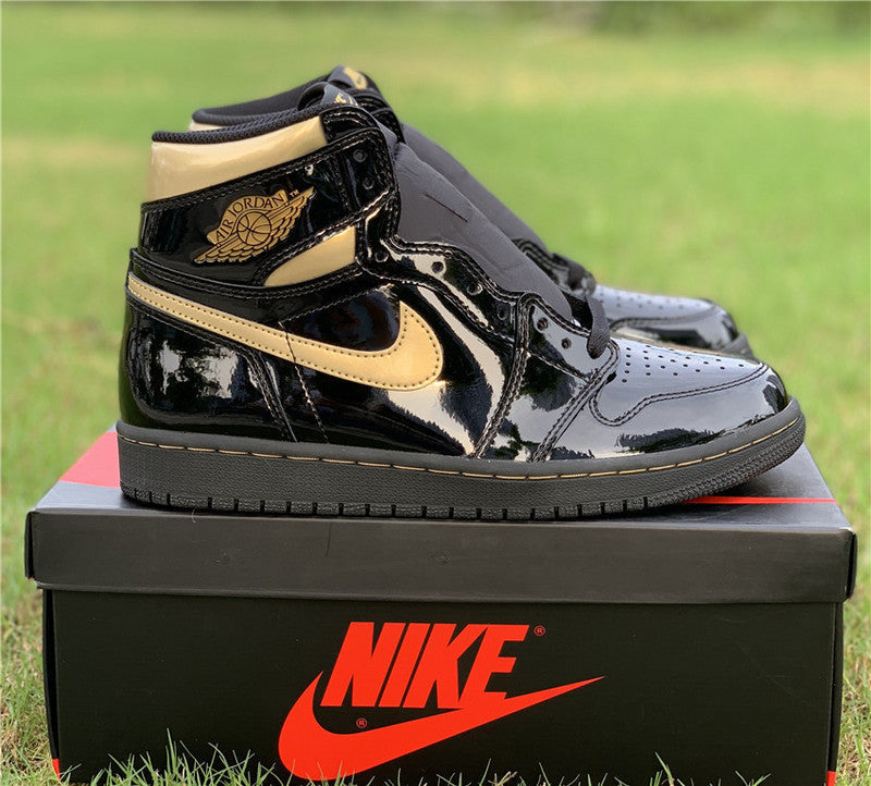 Nike Men's & Women's Designer Street Sneakers — Style 122 back view