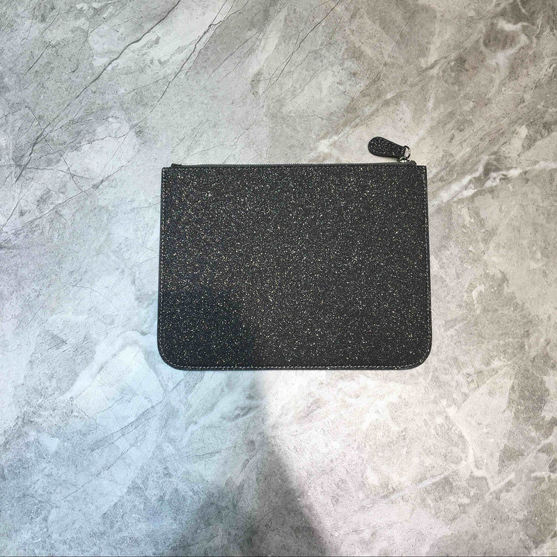Contemporary Premium PU Leather Handbag - Sleek Minimalist Lines | Women's Fashion Handbag #1040 - close-up detail shot (image 3) of designer-inspired handbag