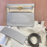 Fluid handbag styled for everyday wear