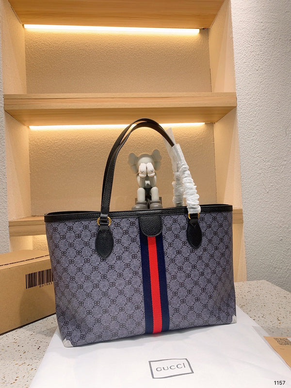 Ziva's Charm handbag – carry view (one versatile size)