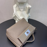 Sophisticated bag women's premium everyday handbag