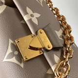  structured bag close-up of hardware and finish 23