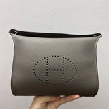  versatile tote bag styled with outfit 12