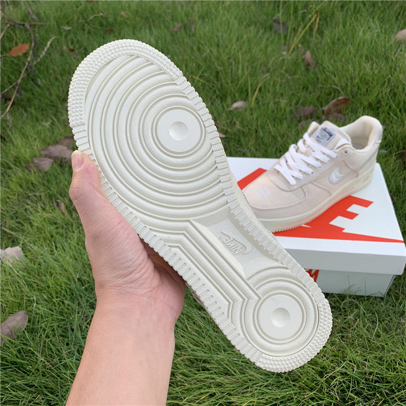 Nike classic monochrome luxury sneakers view 11 heritage-inspired look
