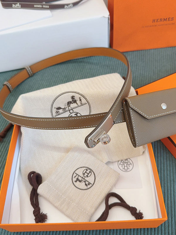 Side view of smart structured handbag