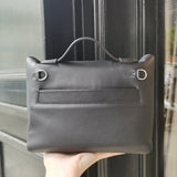  sophisticated shopper bag styled with outfit 24