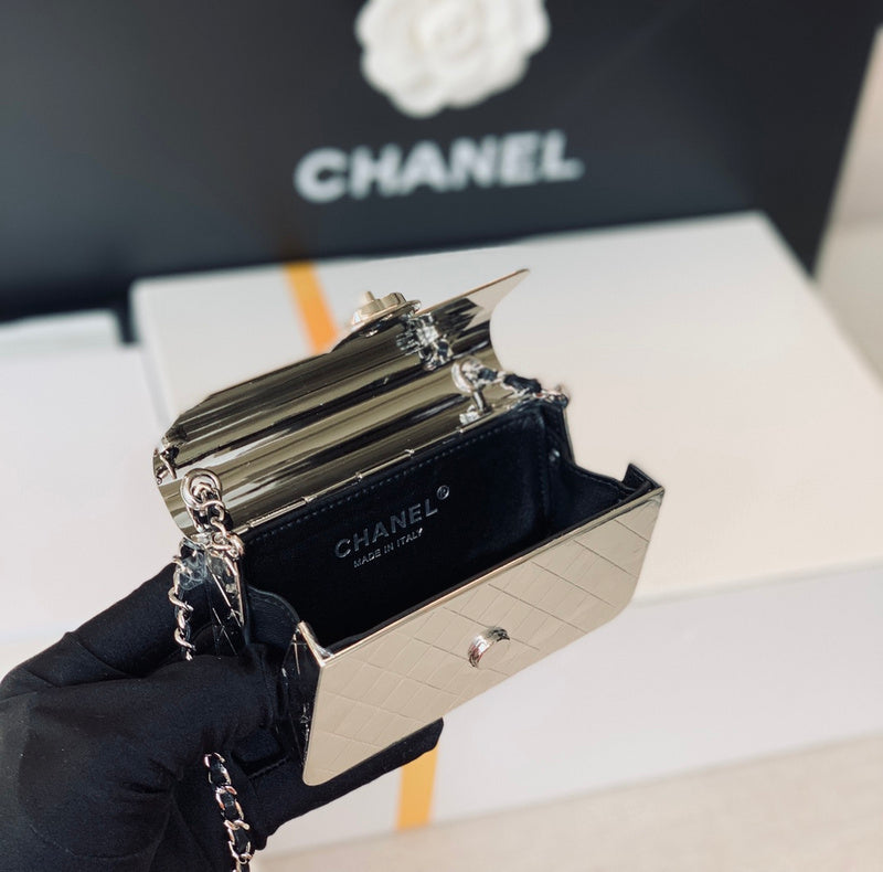  compact purse view 6