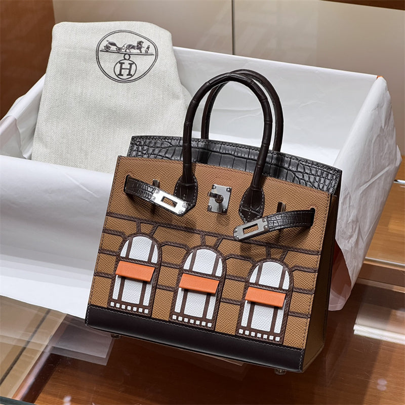  Refined handbag front view
