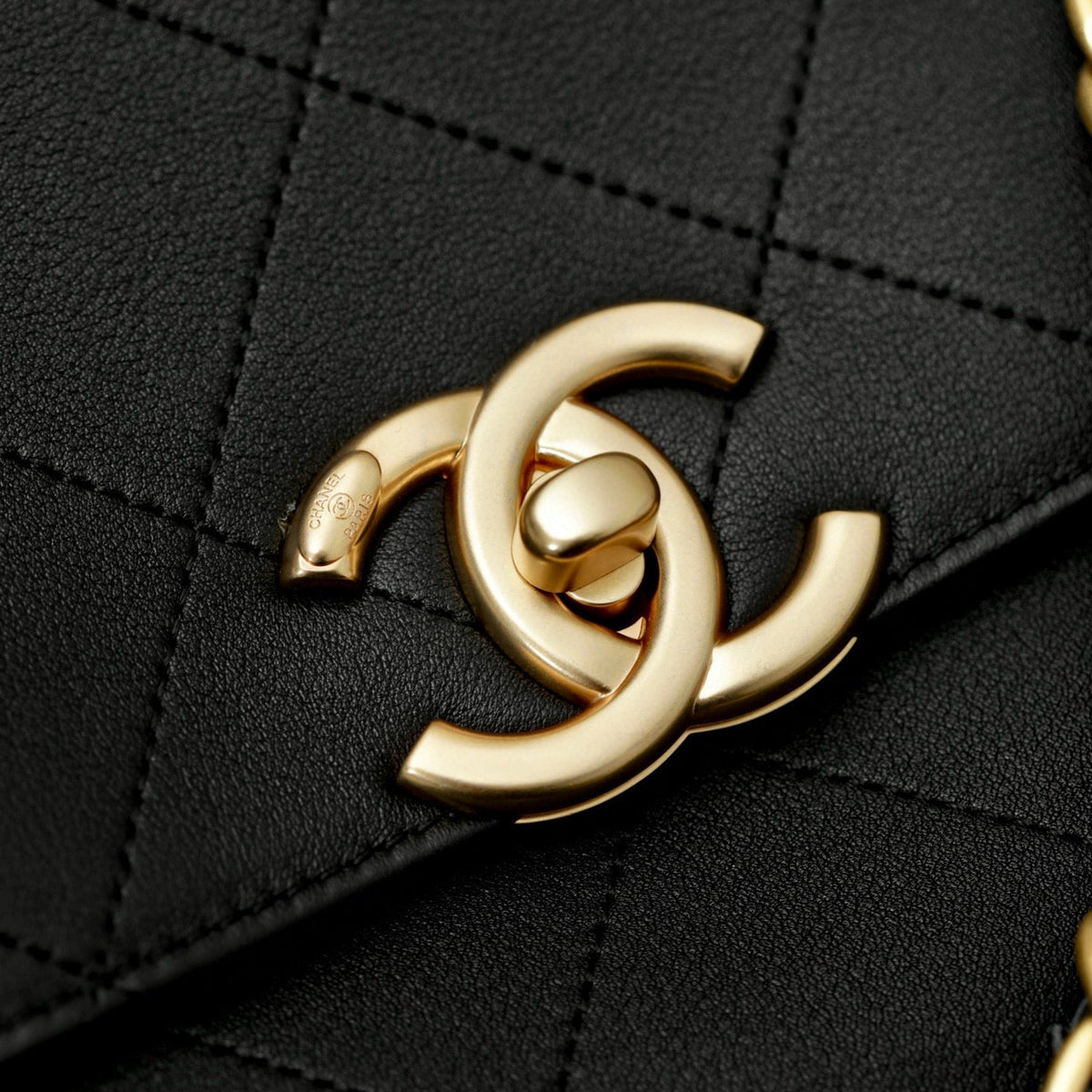 Chanel 25S Medium Bag – luxury designer bag at Bellvora