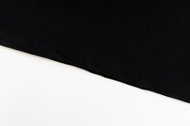 Full styled look of Louis Vuitton cotton t-shirt with contemporary cut