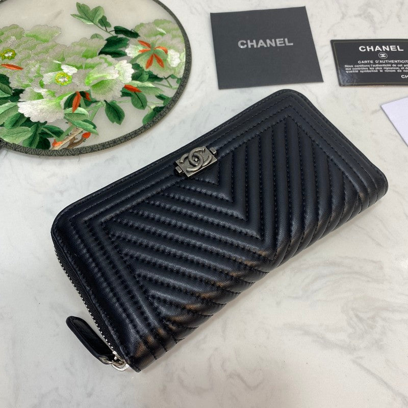  handbag, mid everyday style, image 1