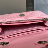 Zivas Charm Refined Everyday Style Statement Handbag (Modern Wardrobe Staple) – Close-Up Detail