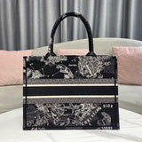 Close-up detail of classic structured women's handbag – women's premium purse