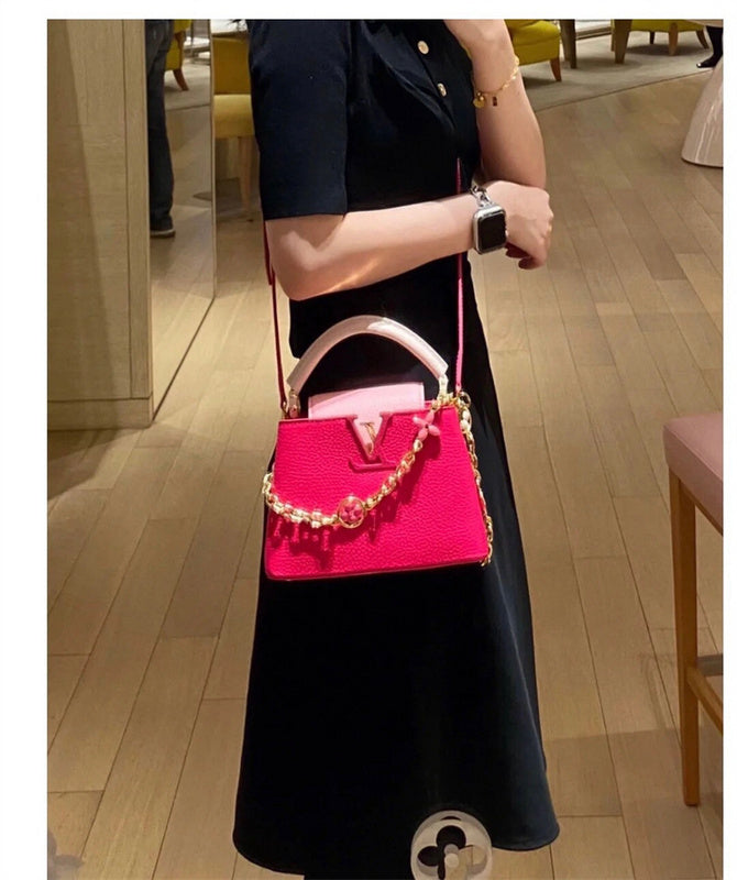  crossbody bag interior and compartment view