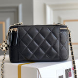 Zivas Charm Everyday Sophistication Designer Handbag (Versatile Style Statement) – Close-Up Detail