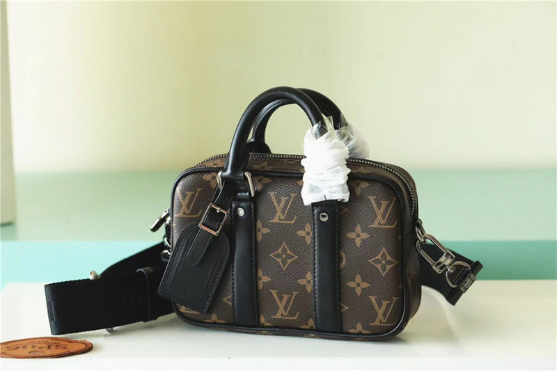  Structured shopper bag carried on shoulder 16