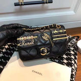  women's handbag, mid design, view 1
