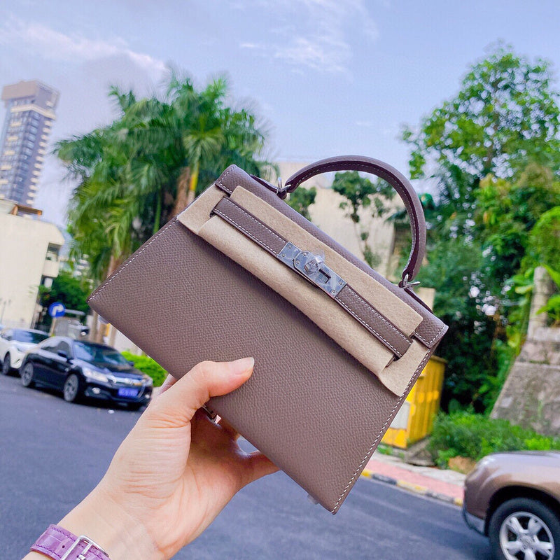 Graceful handbag styled for everyday wear