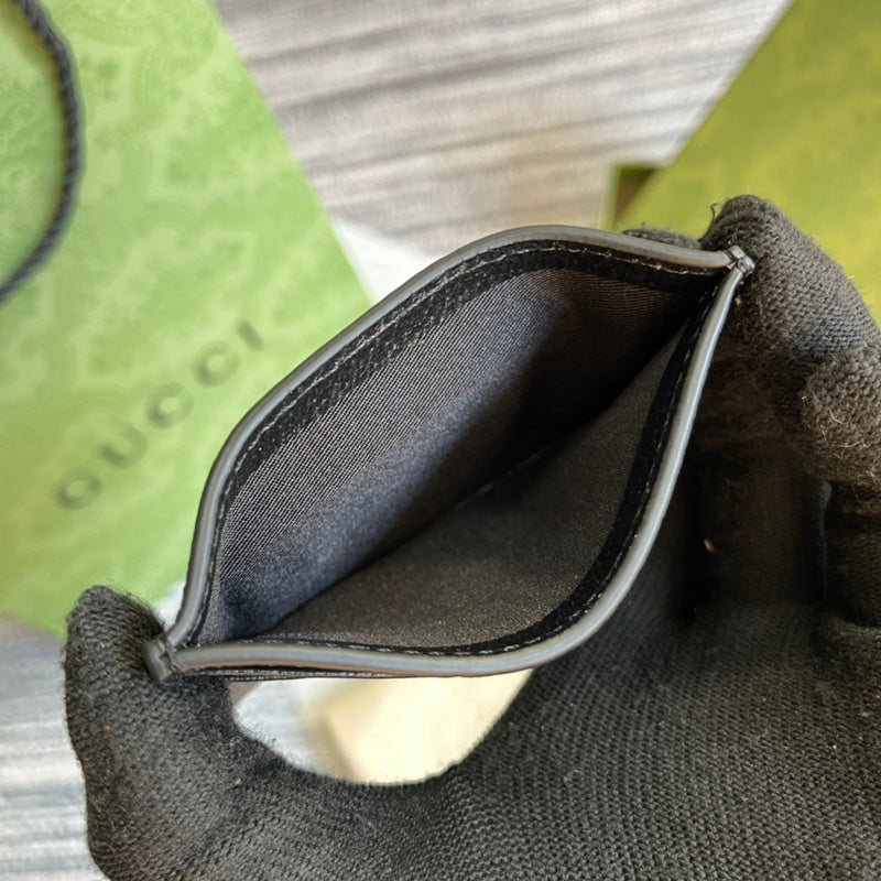 Close-up detail of elevated premium women's handbag – women's everyday handbag