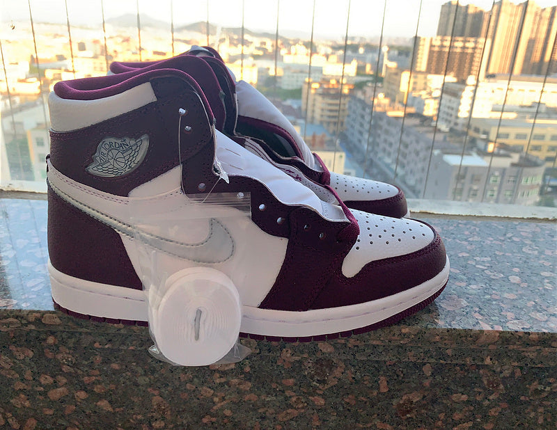 Nike Men's & Women's Designer Lifestyle Shoes — Style 164 back view