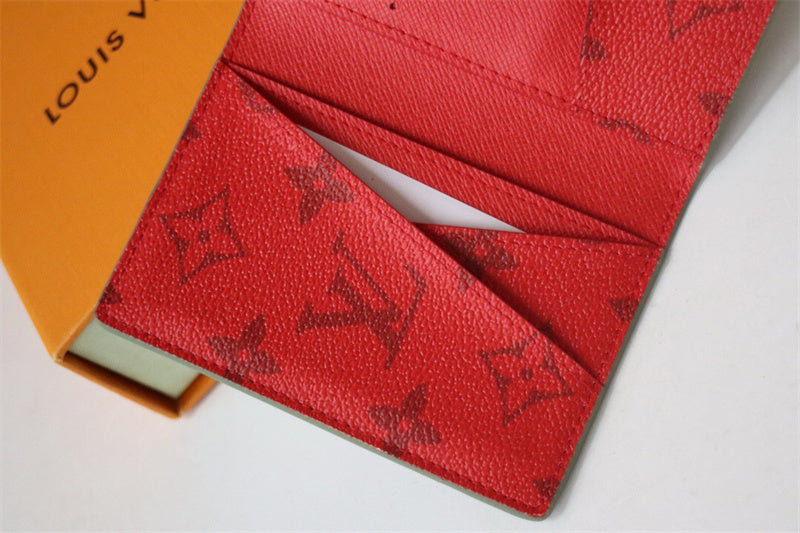  chic top-handle bag detail view showing craftsmanship 8