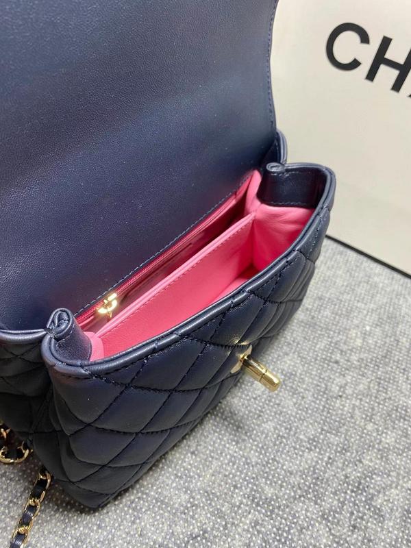 Zivas Charm Polished Finish Fashion Handbag (Elevated Daily Companion) – Detail View
