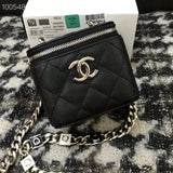  women's handbag, versatile design, view 1