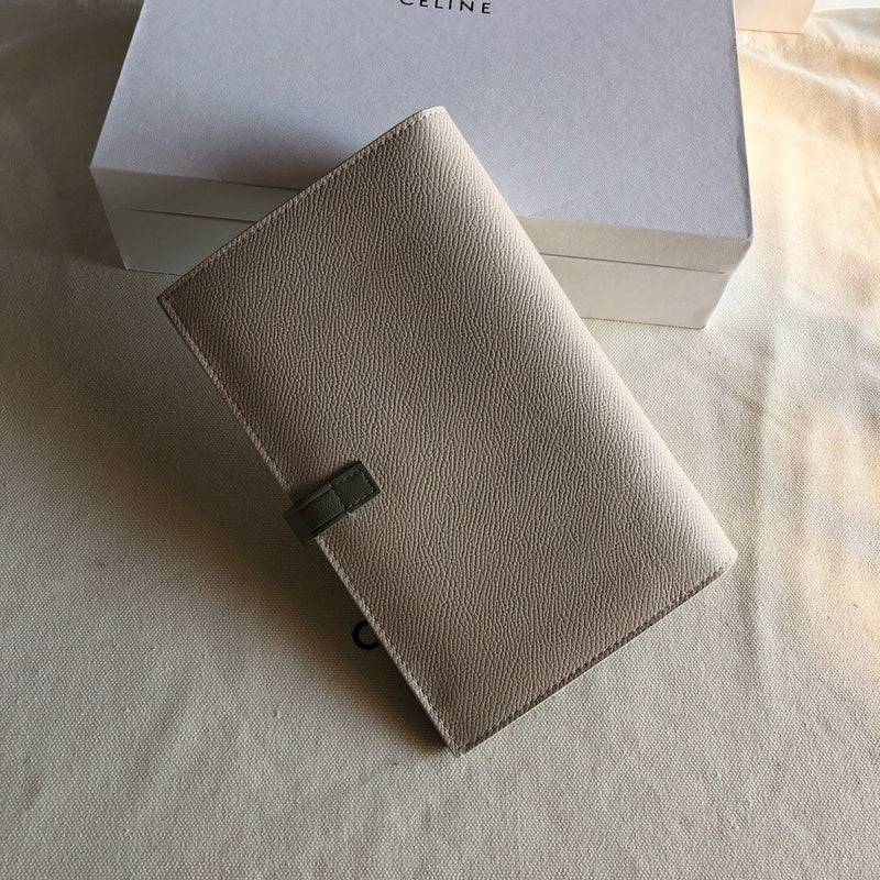 Interior view of understated premium bag