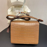 signature everyday bag detail view showing craftsmanship