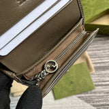 Interior view of everyday-luxe modern women's handbag – women's statement bag