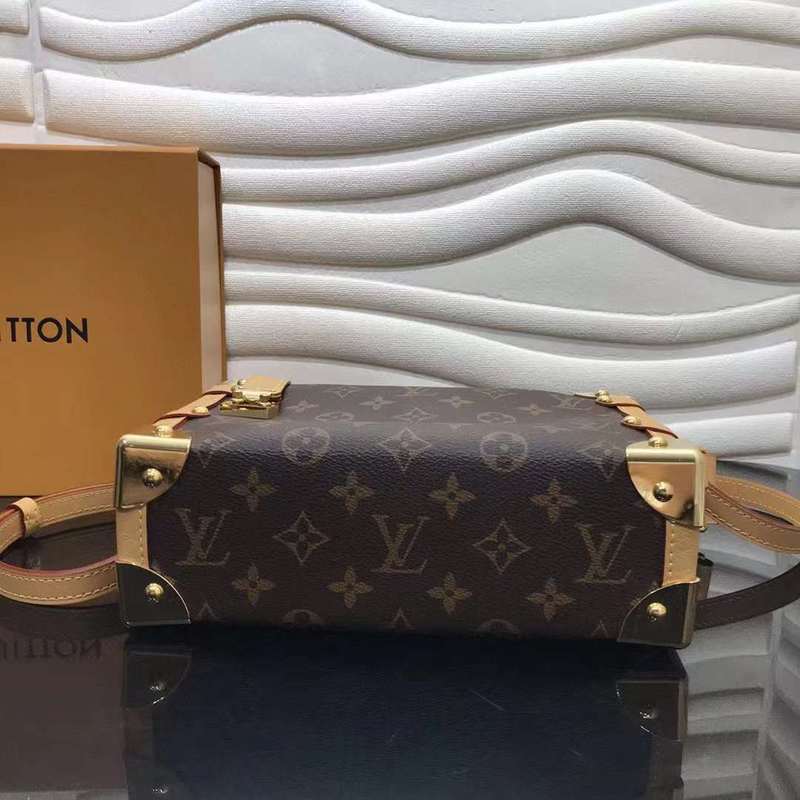 Styled lifestyle shot of structured chic women's handbag – women's everyday handbag
