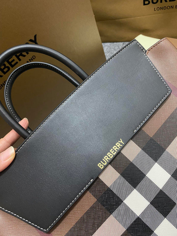Elegant Premium PU Leather Handbag - Modern Structured Build | Women's Designer-Inspired Purse #1123 - close-up detail shot (image 3) of designer-inspired handbag