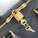  Modern structured bag front view 7