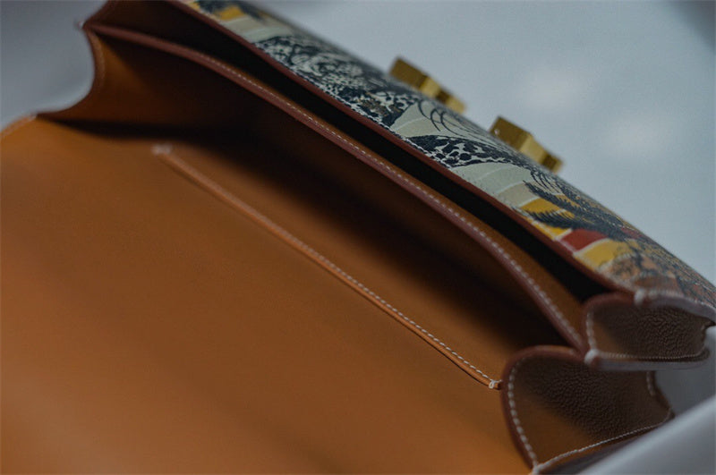 Side view of smart structured handbag