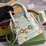 Handle and strap detail of signature elevated women's handbag – women's luxury accessory