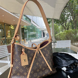  effortless structured bag detail view showing craftsmanship