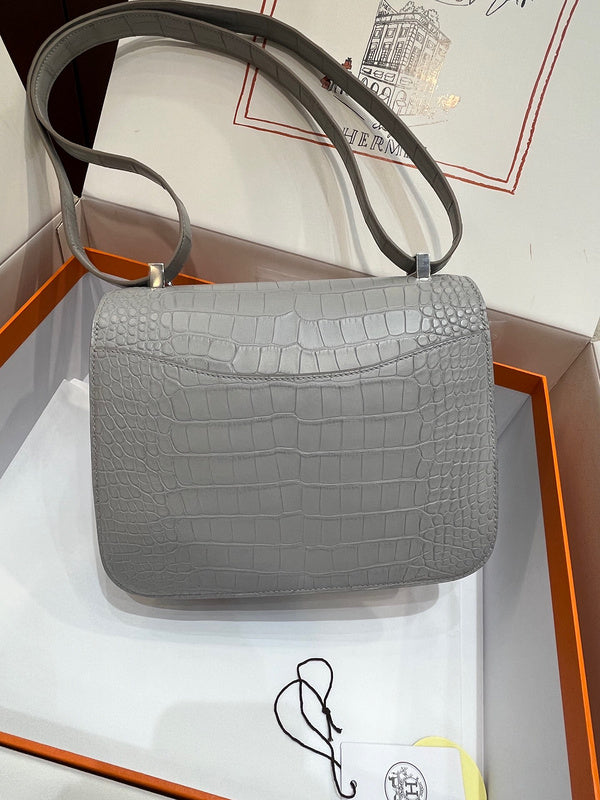 Side view of structured structured handbag