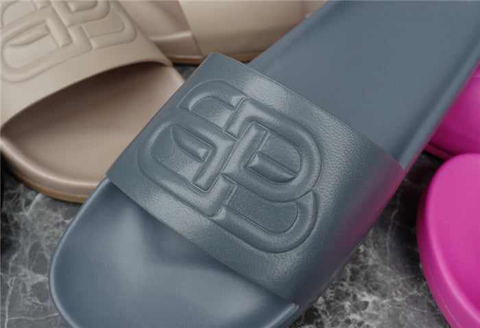 Zivas Charm Chic Craftsmanship Designer Sandals (Considered Fit & Finish) – Interior View