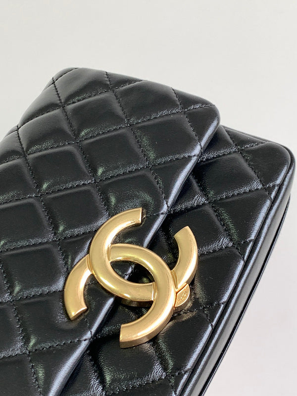  mid purse view 9