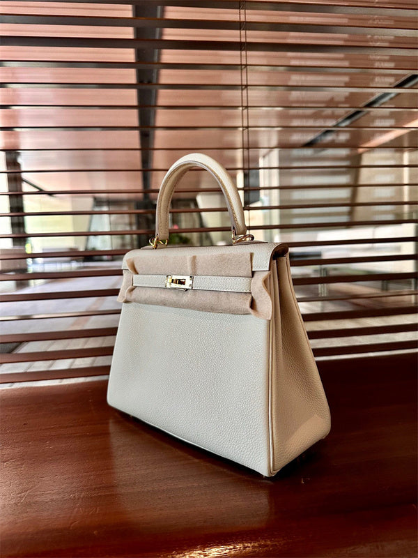 Classic bag women's premium everyday handbag